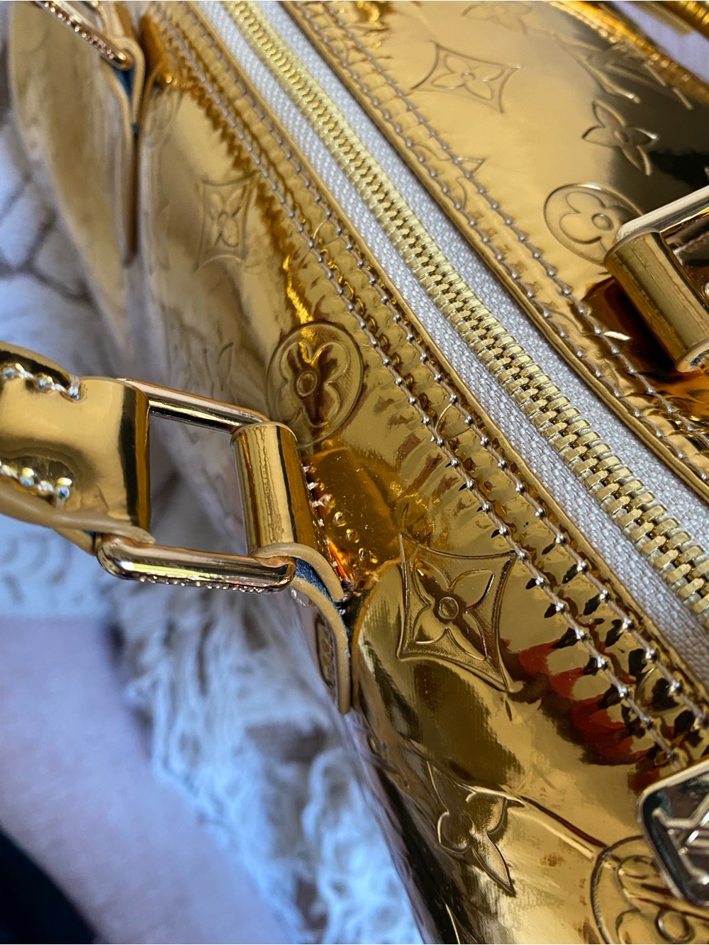SHOULDER BAG - Picture 9 of 12